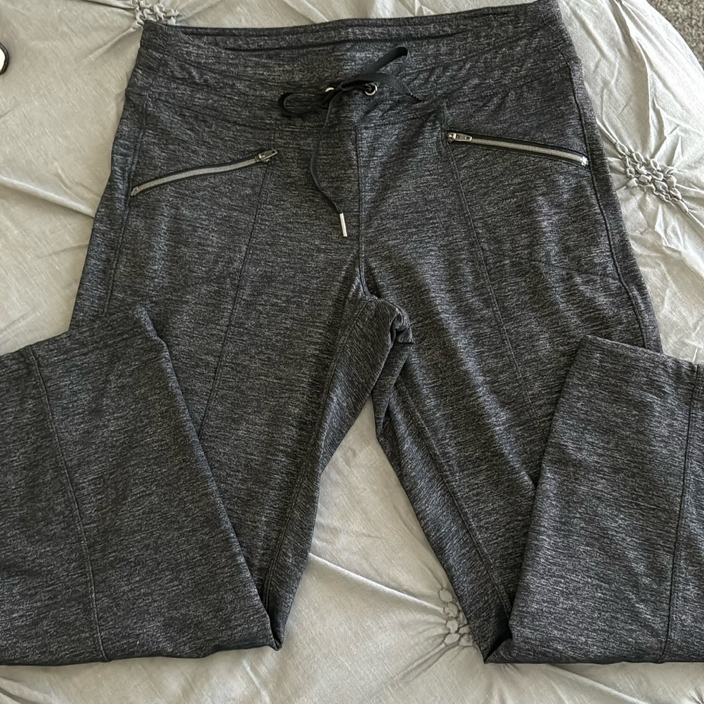 Athleta Charcoal cropped pants size S